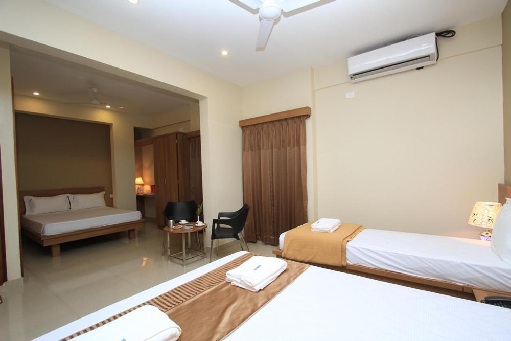 Samasth Rooms And Suits Májszúr Kültér fotó