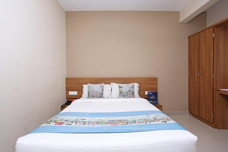 Samasth Rooms And Suits Májszúr Kültér fotó
